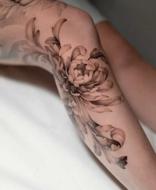 Big Black and Grey Chrysanthemum Tattoo on Women Thigh by @zszywka_tattooing