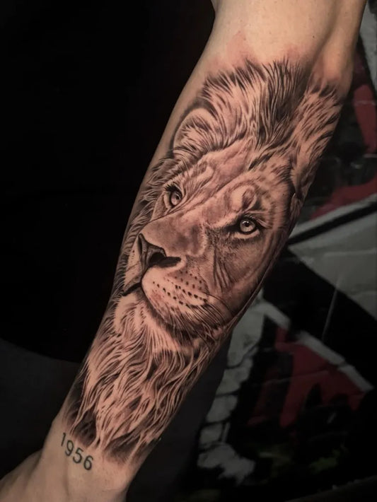 Big Black and Grey Lion on Men Arm Tattoo by @daviniadosantotattoo