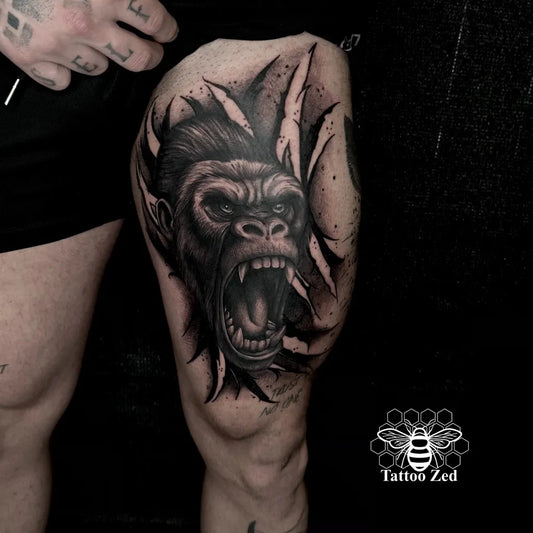 Big Blackwork Gorilla Tattoo on Men Thigh by @tattoo_zed