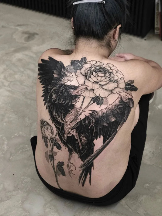 Big Blackwork Raven and Roses on Women Back Tattoo by @delicz.ttt