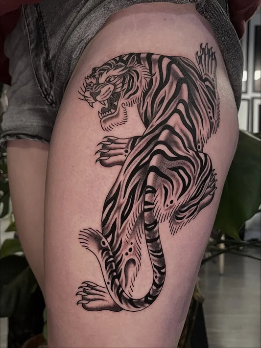 Big Blackwork Tiger Tattoo on Women Thigh by @joshcoburntattoo
