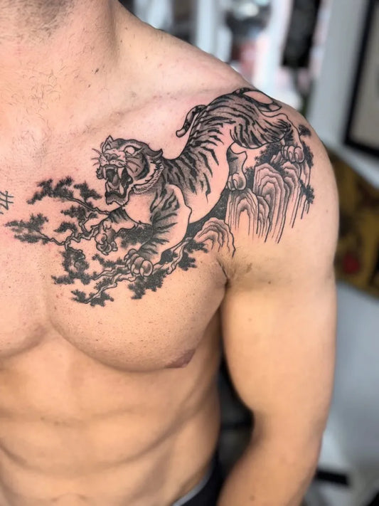 Big Irezumi Tiger with Branches and Clouds on Men Shoulder Tattoo by @hoperosie