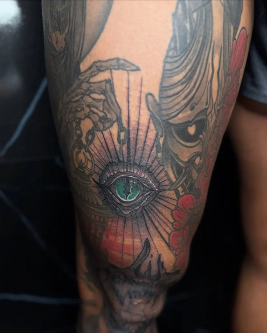 Big Japanese Evil Eye Skull Woman Thigh Tattoo by @witches_loft_tattoo_piercing