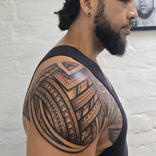 Big Polynesian Shoulder Tribal Pattern Tattoo on Men Shoulder by @cliff_cole