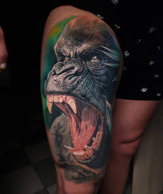 Big Realism Gorilla Tattoo on Men Thigh by @halitattoostudio