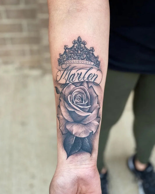 Medium Black and Grey Crown Rose Marlene Women Forearm by @nandoartx3