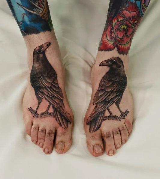 Medium Blackwork Crow Tattoo on Men Feet by @_thaynaratattoo