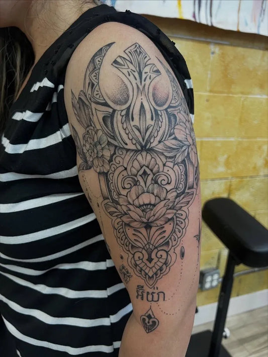 Medium Blackwork Mandala and Moon Tattoo on Women Upper Arm by @smokeybananatattoo