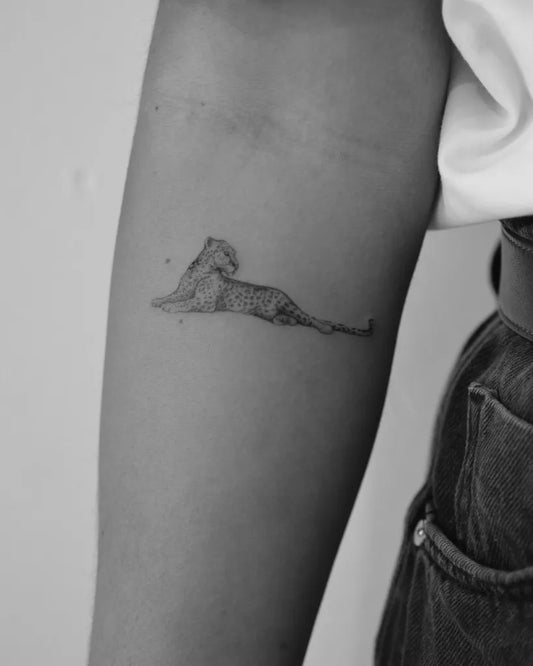 Small Fine Line Cheetah Women Arm by @ninaperges