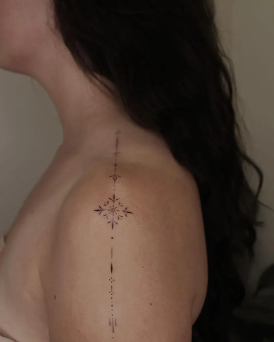 Small Fine Line Star and Dots Tattoo on Women Shoulder by @wilddivinetattoo