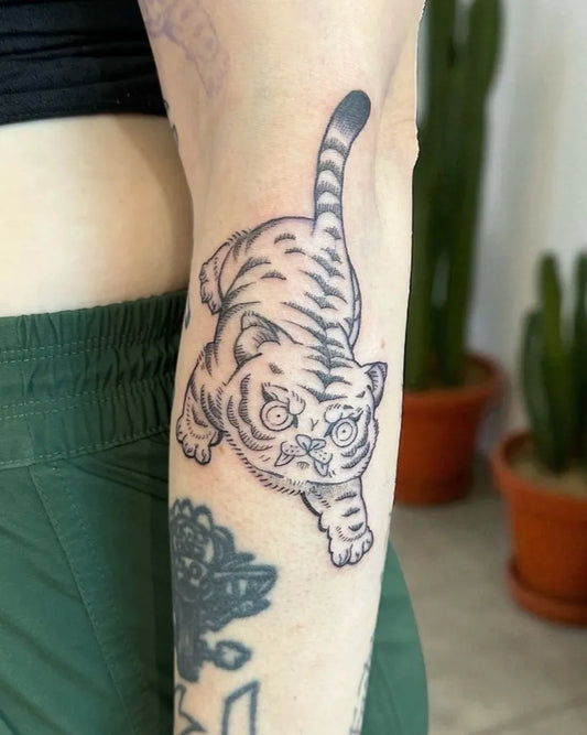 Small FineLine Tiger and Cacti on Women Arm Tattoo by @vietnguyenart