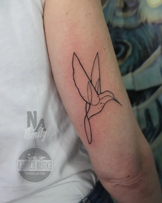 Small Linework Hummingbird on Women Arm Tattoo by @kamila.nunka