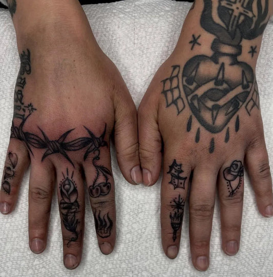 Small Old School Heart Rose Barbed Wire on Men Fingers Tattoo by @lovepunxtattoo