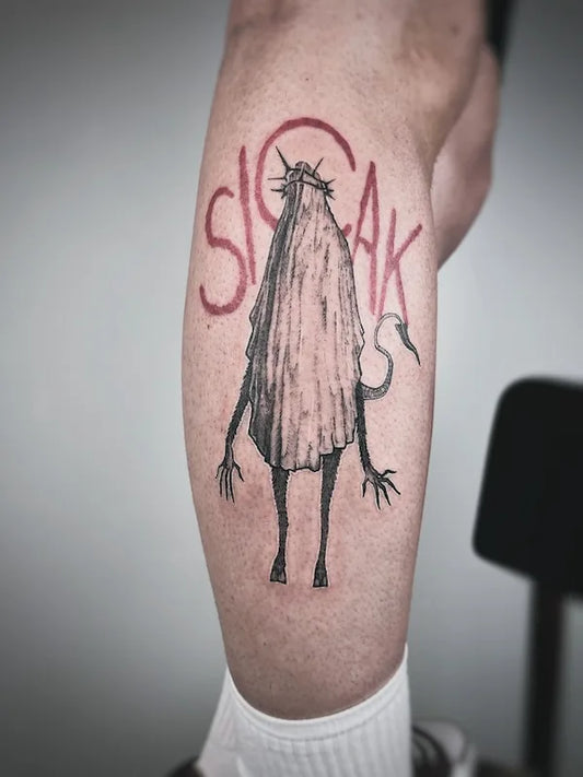 Sıcak ve Nem darkwork ghost tattoo on leg