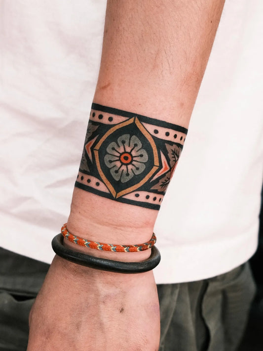 traditional arm band wrist warp tattoo