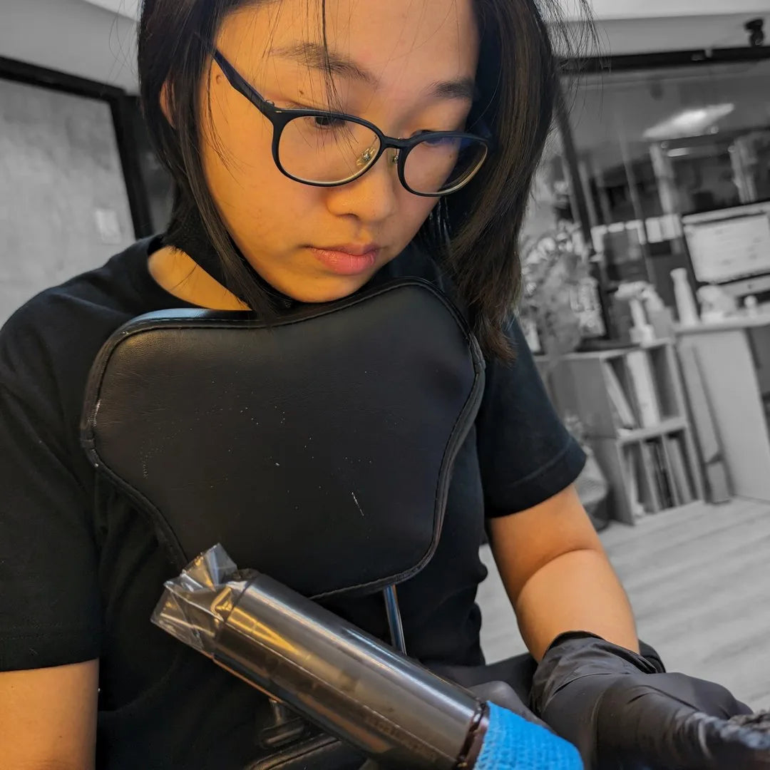 Singapore tattoo artist Nina